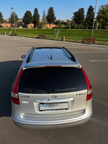 Hyundai: Hyundai i30: 1.6 l | 2009 il Universal — 6