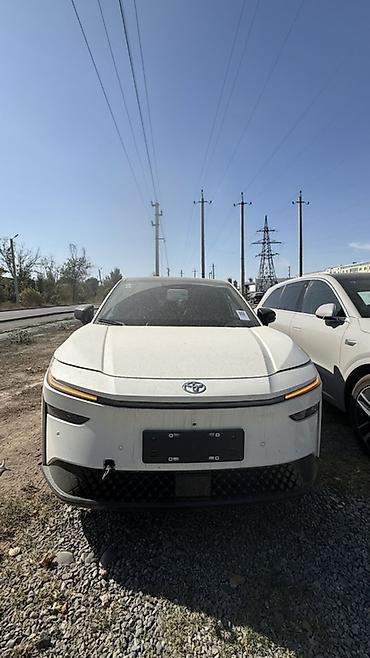 рассрочка авто лизинг: Toyota bZ4X: 2026 г., Автомат, Электромобиль, Кроссовер — 1