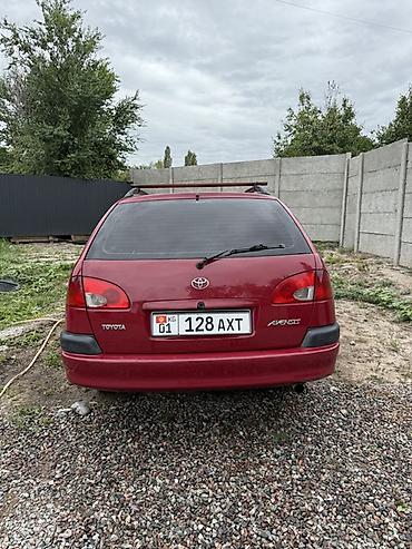 Унаа сатуу: Toyota Avensis: 1999 г., 1.8 л, Кол менен иштөөчү, Бензин, Универсал — 2
