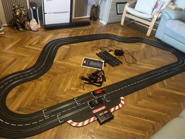 zara kids: Carrera 30162 Formula One Duel Set, Digital 132 staza koju sklapaš