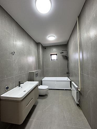 Продажа коттеджей и домов: 🏙️ Продаётся: дом (5+ комнат) — 240 м² (участок 4 сотки) 📍 Локация — 12
