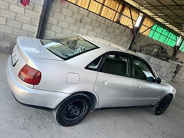 Audi: Audi A4: 1996 г., 1.8 л, Механика, Бензин, Седан — 3