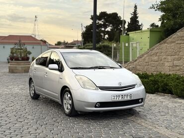 Toyota Prius: 1.5 л | 2007 г. Седан