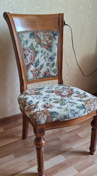 Daraq panellər: Qonaq otağı üçün, Qatlanmayan, Stul