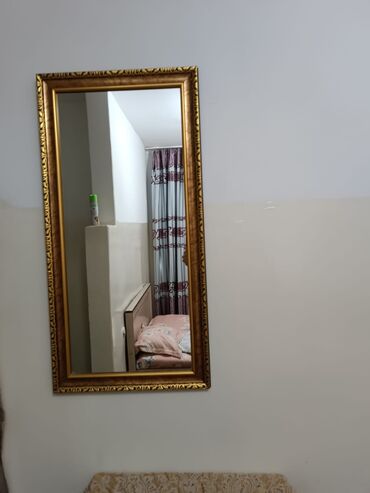демио зеркало: Зеркало в хорошем состоянии