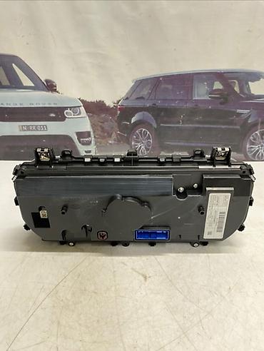 Щитки приборов: Щиток приборов Jaguar 2022 г., Б/у, Оригинал — 7