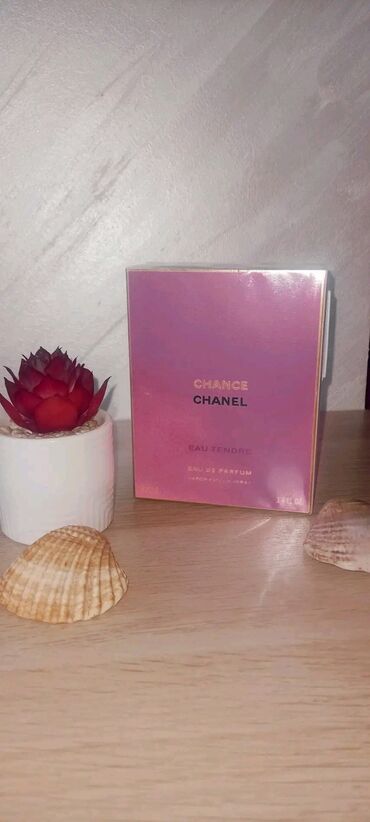Lepota i zdravlje: Chance Eau Tendre od Chanel je cvjetni voćni miris za žene. Chance Eau
