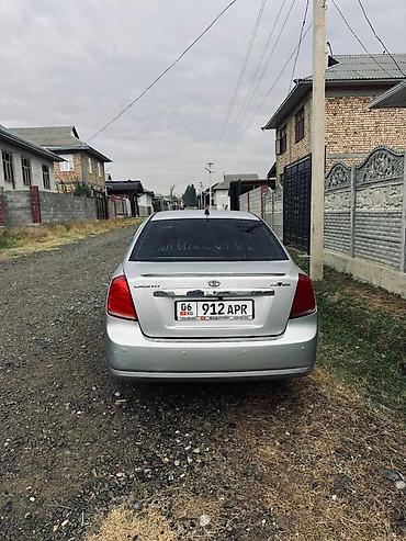 авто ижара: Chevrolet Lacetti: 2004 г., 1.6 л, Кол менен иштөөчү, Газ, Седан — 2