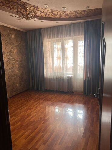 квартира робочий: 3 комнаты, 55 м², 105 серия, 1 этаж, Косметический ремонт
