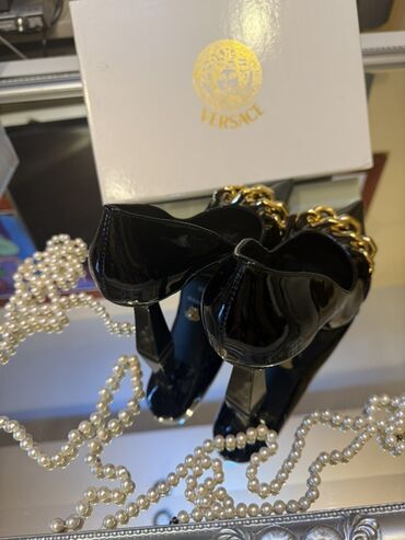 Salonke: Salonke, 40 — 4