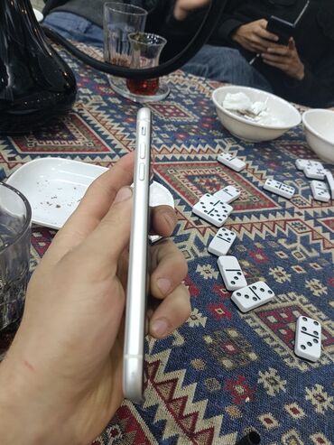 Apple iPhone: IPhone 11, 64 GB, Ağ, Face ID — 6