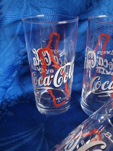 Čaše: Case nove Coca Cola vintaz Namacke. Komada. 6 — 9