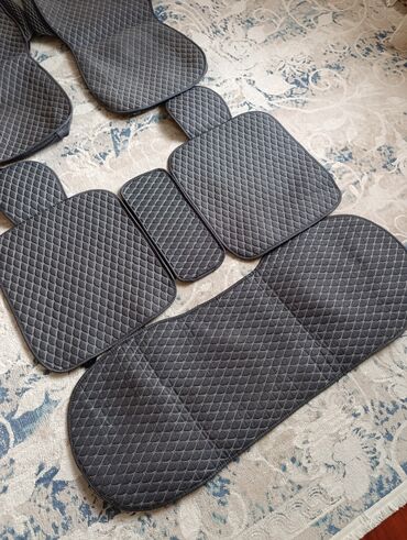 чемодан набор ключей: Чехлы Тканевые, С подушкой, цвет - Серый, Universal Seat cover, Б/у, Самовывоз, Платная доставка