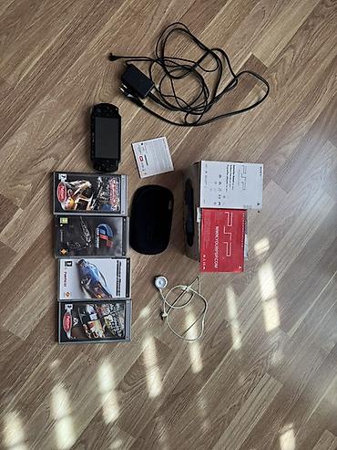 3 d panel: Sony PlayStation Portable (PSP) – Value Pack komplekti Xüsusiyyətlər — 4