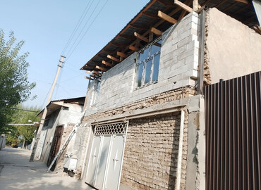 Фасадные работы: Услуги по надстройке и облицовке фасадов частных домов Что делаем: - — 1