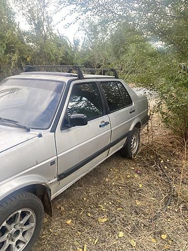 claas markant 65: Volkswagen Jetta: 1990 г., 1.8 л, Механика, Бензин, Седан — 3
