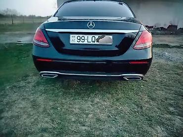Mercedes-Benz: Mercedes-Benz E-Class: 2 l | 2017 il Sedan — 4