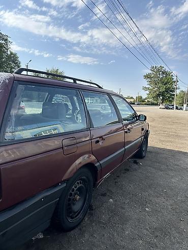 Volkswagen: Volkswagen Passat Variant: 1989 г., 1.8 л, Механика, Бензин, Универсал — 3