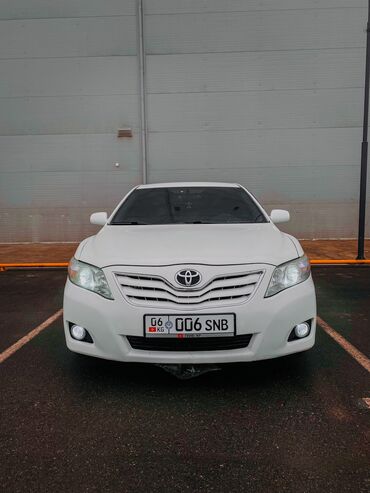 зимний резина: Toyota Camry: 2010 г., 2.5 л, Автомат, Бензин, Кроссовер