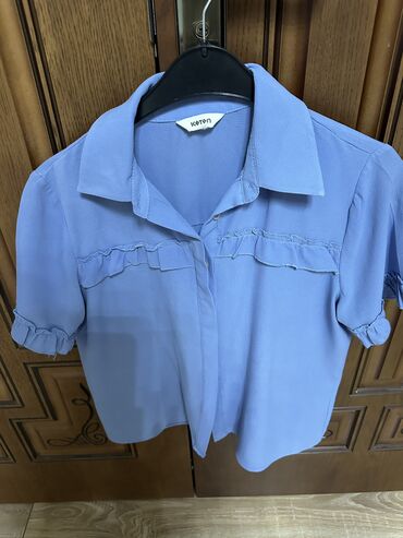 Köynək və bluzalar: 10 azn. razmer S/M — 25
