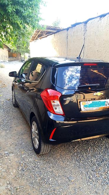 спаре: Chevrolet Spark: 2018 г., 1 л, Автомат, Бензин, Хэтчбэк — 4