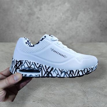 new yorker нови пазар: Skechers patike bele šareni đon Novo Brojevi 36 do 41 fb Moja
