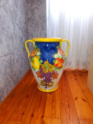 ваза напольная стеклянная высокая без узора: Bir vaza