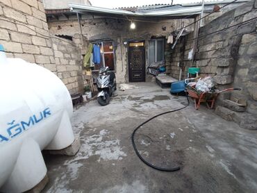 купить бак для воды: Поселок Бинагади 2 комнаты, 50 м², Нет кредита, Свежий ремонт