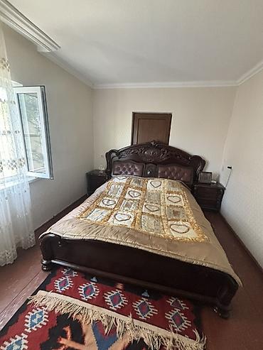 malazya mebeli: İkinəfərlik çarpayı, 2 tumba, Malayziya, İşlənmiş — 1
