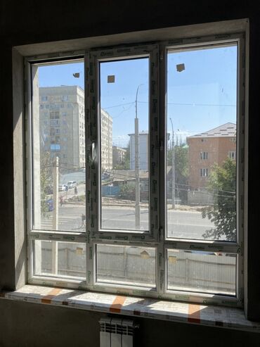 рядом с аламединским рынком: 1 комната, 40 м², Элитка, 2 этаж, ПСО (под самоотделку)