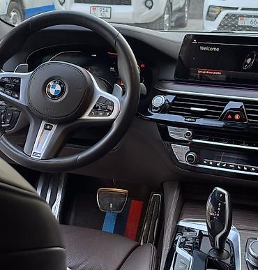 шторка црв: BMW 5 series: 2019 г., 2 л, Автомат, Дизель, Седан — 5
