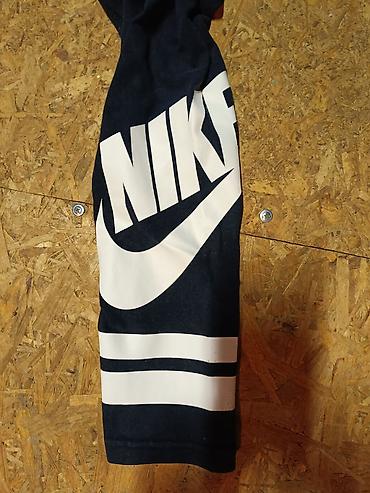 Gornji i donji deo: Prodajem nike originale razne haljina ranac trenerke duksevi na lalafo.rs — 25 Gornji i donji deo: Prodajem nike originale razne haljina ranac trenerke duksevi — 25