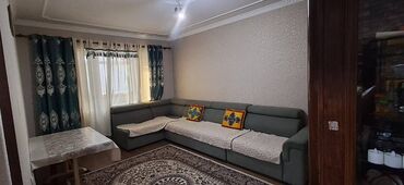 недостроенный двух этажный дом: 1 комната, 33 м², 105 серия, 3 этаж, Косметический ремонт