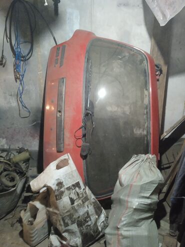 форт дубл кабина: Крышка багажника Ford 1985 г., Б/у, цвет - Красный