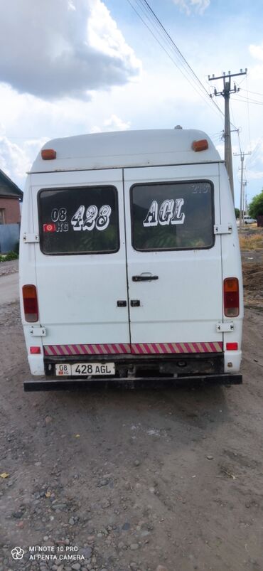 195 70 с: Mercedes-Benz Sprinter: 1989 г., 3 л, Механика, Дизель, Бус