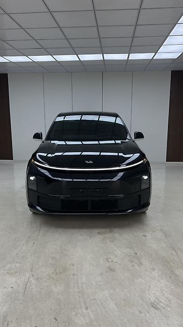 Lixiang: Lixiang L6: 2025 г., 1.5 л, Автомат, Электромобиль, Кроссовер — 3