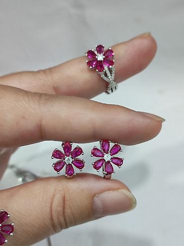 Серебряные наборы украшений: Серебро 925 пробы Размеры имеются Для заказа пишите на Ватсапп — 7