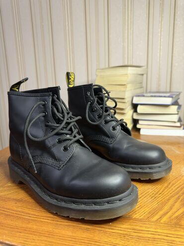 обувь 46: Ботинки и ботильоны Dr.Martens, 38, цвет - Черный