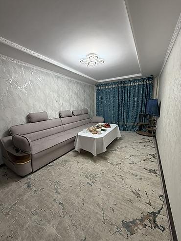 Долгосрочная аренда квартир: 3 комнаты, С мебелью частично — 1