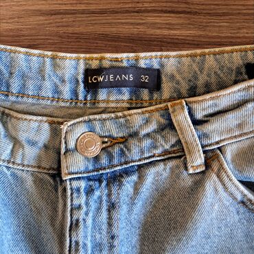 farmerke sa ravnim nogavicama: Jeans, color - Light blue, Single-colored