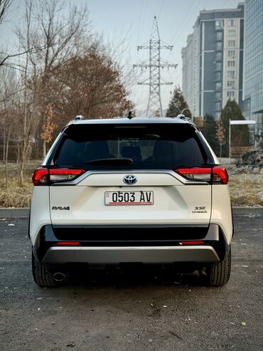 Toyota: Toyota RAV4: 2020 г., 2.5 л, Вариатор, Гибрид, Кроссовер — 4