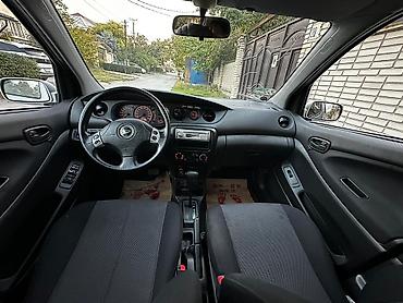чехлы бу: Daihatsu YRV: 2004 г., 1.3 л, Автомат, Бензин, Хэтчбэк — 4