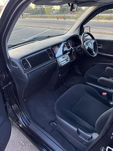 Унаа сатуу: Honda Stepwgn: 2004 г., 2.4 л, Автомат, Бензин, Вэн/Минивэн — 9