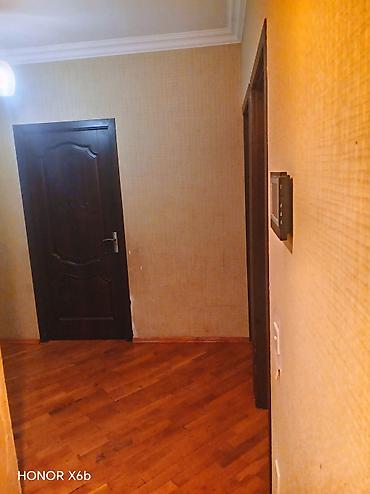 Mənzillərin satışı: Bakı, Köhnə Günəşli, 3 otaqlı, Köhnə tikili, m. Həzi Aslanov, 75 kv. m — 1