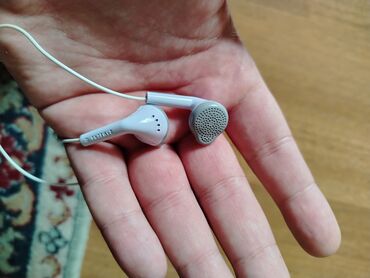 mikro qulaq: Simli Qulaqcıqlar, Samsung, rəng - Ağ
