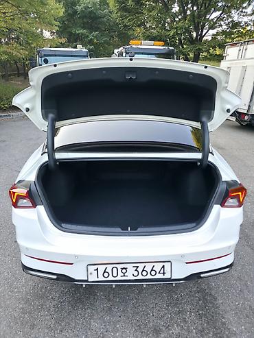Продажа авто: Kia K5: 2021 г., 2 л, Гибрид, Седан — 7