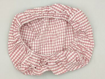 Elastyczny pokrowiec ochronny w czerwoną kratę gingham. Idealny do