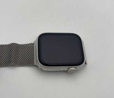 Apple Watch: Продаю срочно Apple Watch 8 series, в отличном состоянии нету коробки