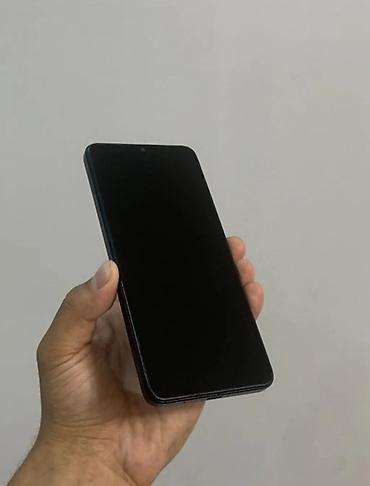 internet device: Смартфон Redmi (черный) - Экран: безрамочный дисплей с каплевидным — 3