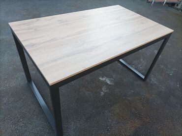 Письменные столы: Письменный стол — 10